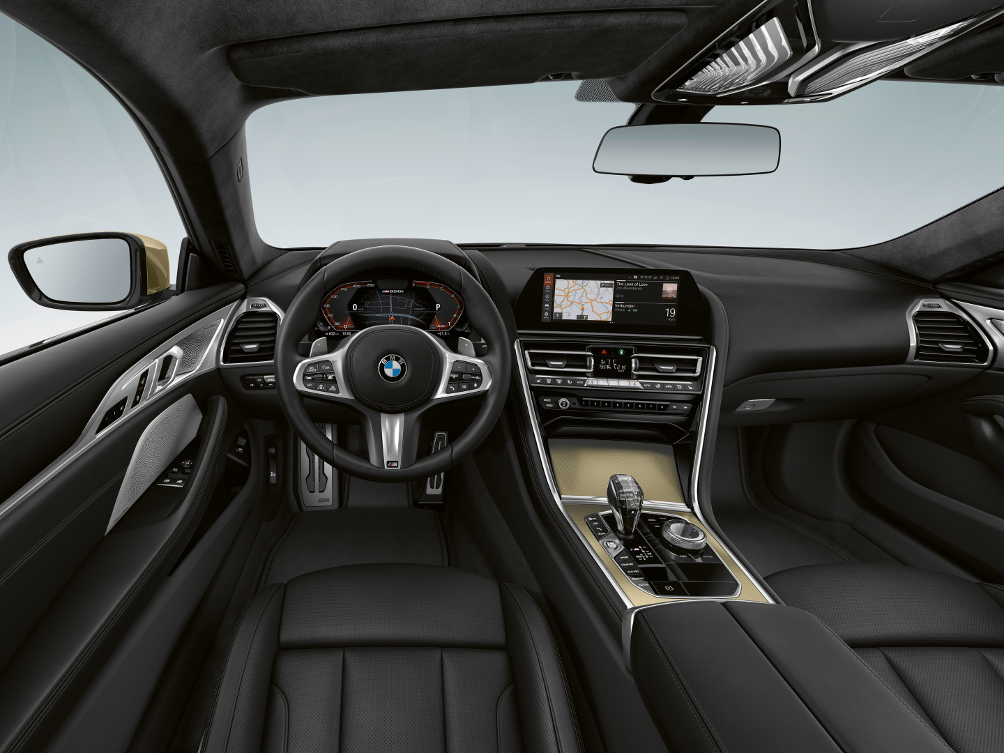 SMALL_P90391541_highRes_the-new-bmw-8-series